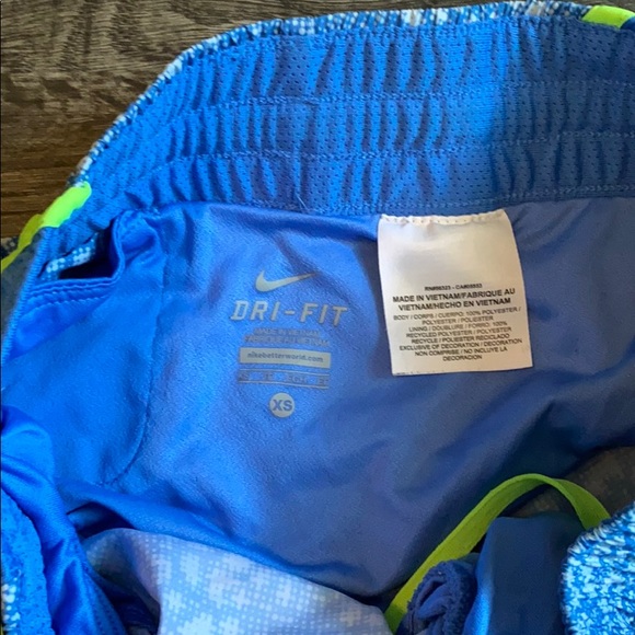 Nike Dri-Fit Running Shorts - Picture 3 of 4